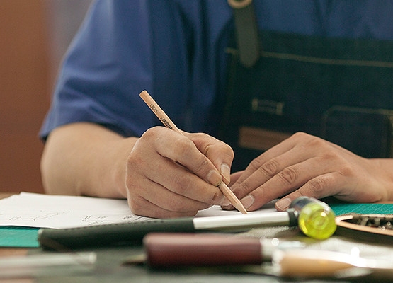 Исследования и разработки производителя тонировки окон